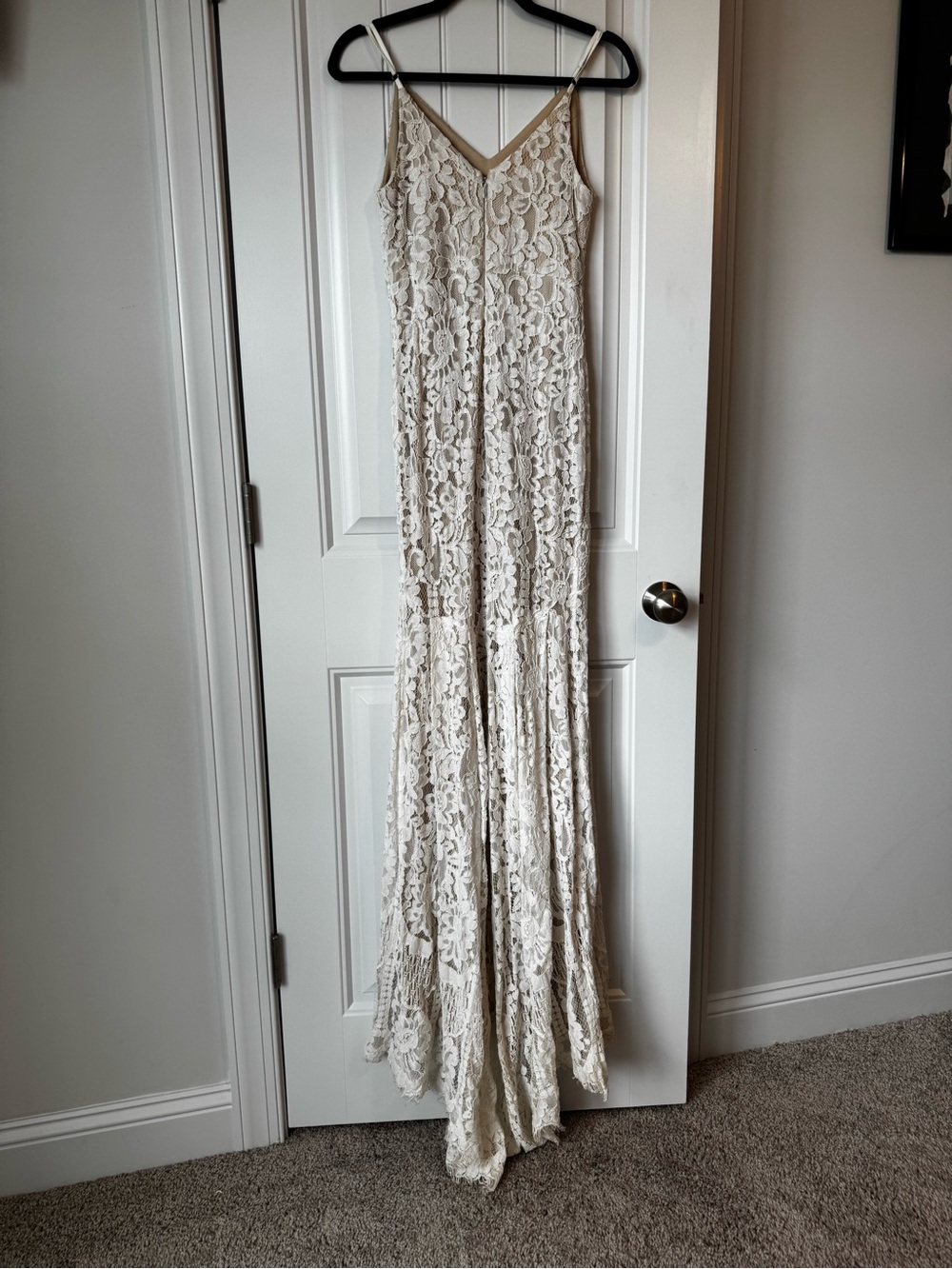 Lulu's Ivory Lace Mermaid Maxi Dress with Spaghetti Straps - Picture 7 of 10